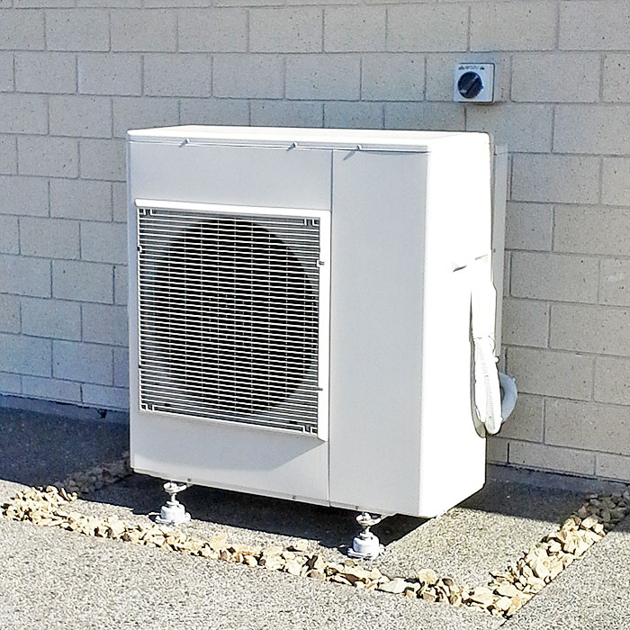 Central Heating / Air to Water Heat Pump